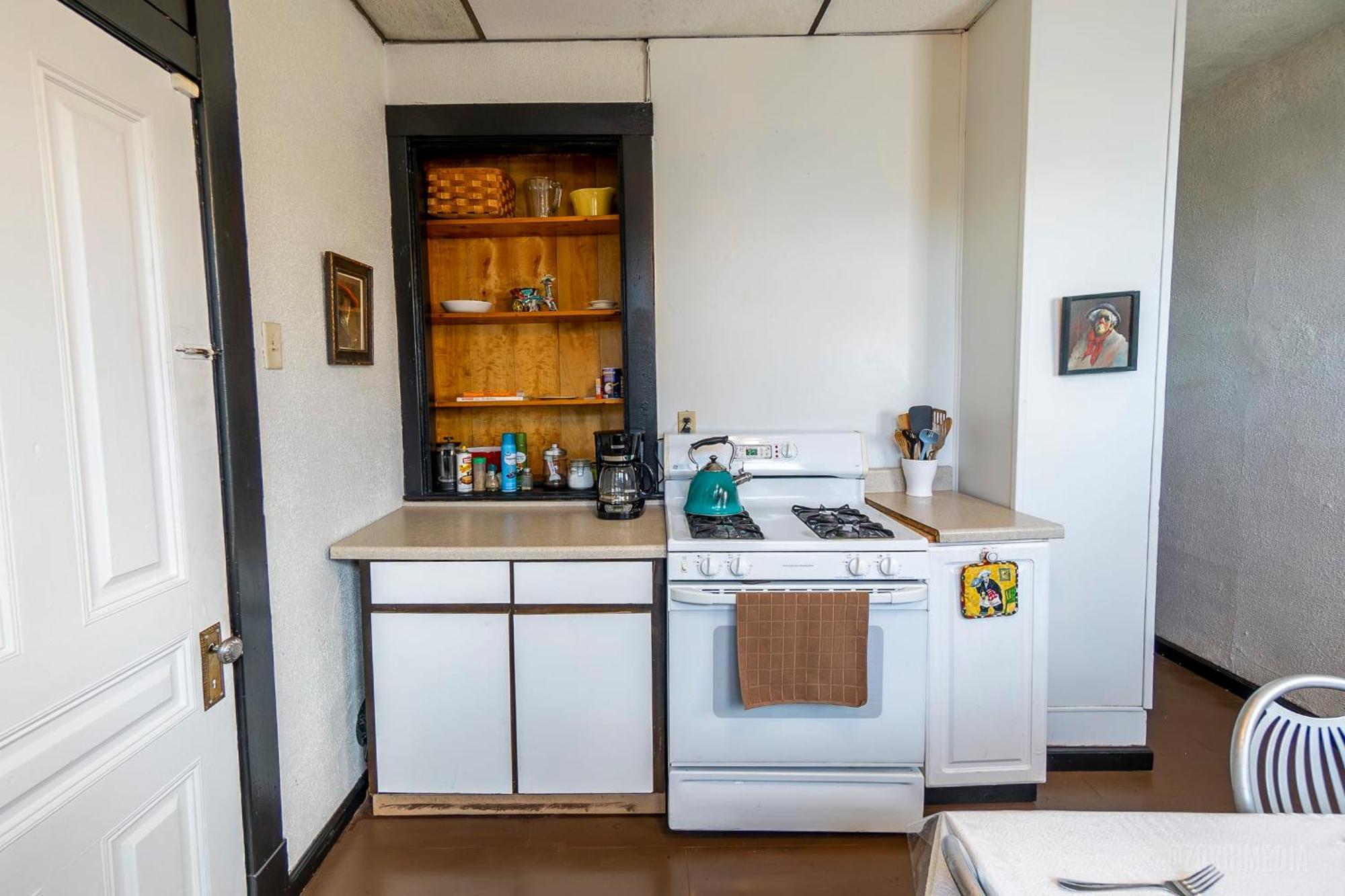 Parkside Paradise Elegant Victorian Just Steps From The Park Apartment