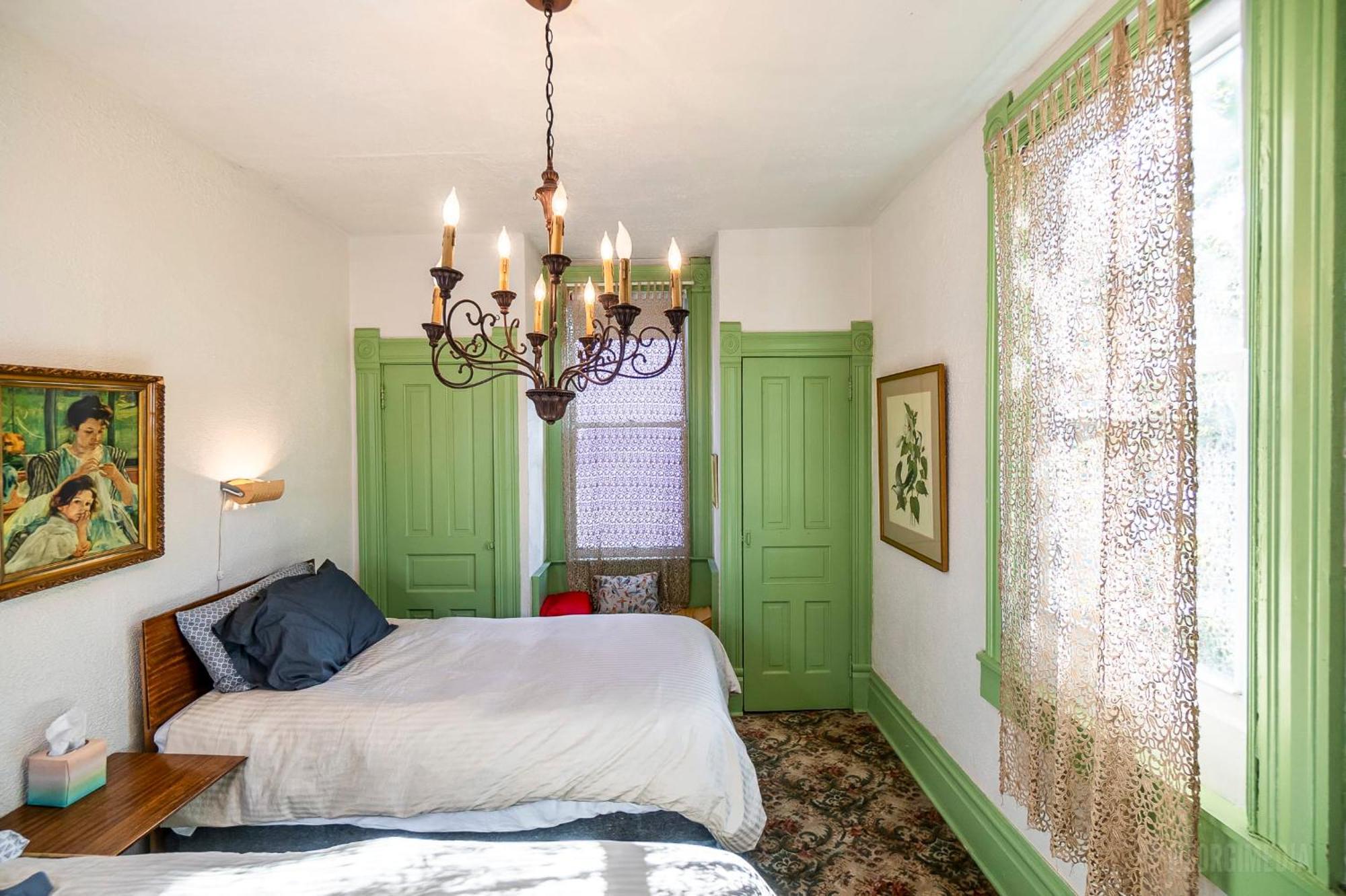 Apartment Parkside Paradise Elegant Victorian Just Steps From The Park *